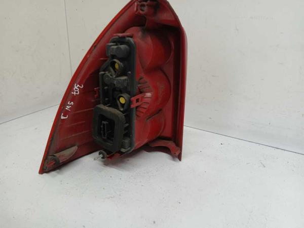 FEU ARRIERE DROIT PEUGEOT 307 SW 7/2005-2008 - Vue 2